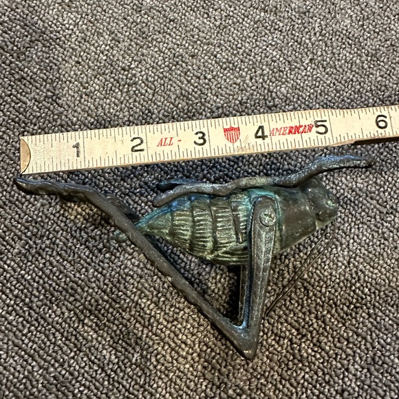 Vintage Cast Iron Insect Animal Grasshopper Cricket Figurine Paperweight - Picture 4 of 10